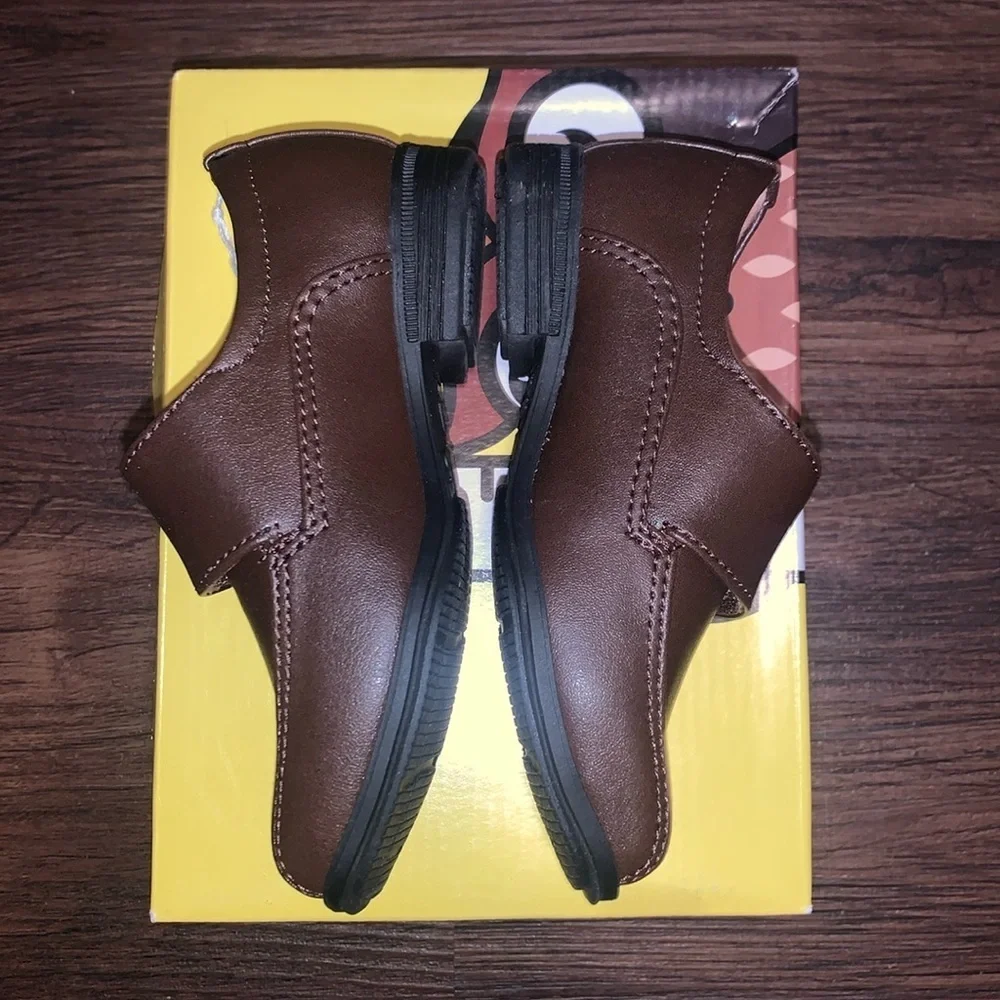 Smart fit Grant strap‎ Grant brides brown dress shoes size 5c NWT & box